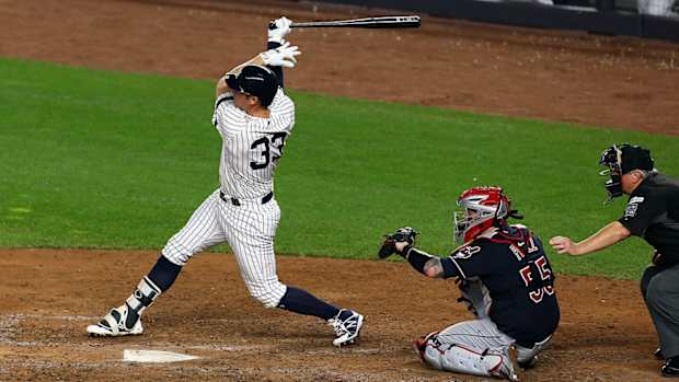 bird-hr-swing.jpg